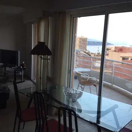 Monaco شقة